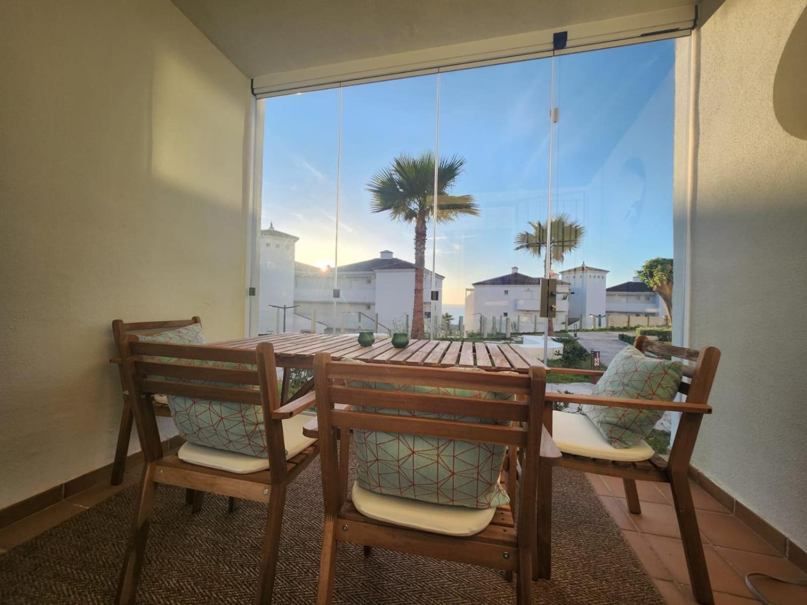 Charming 3 Bedrooms With A Sea View Manilva